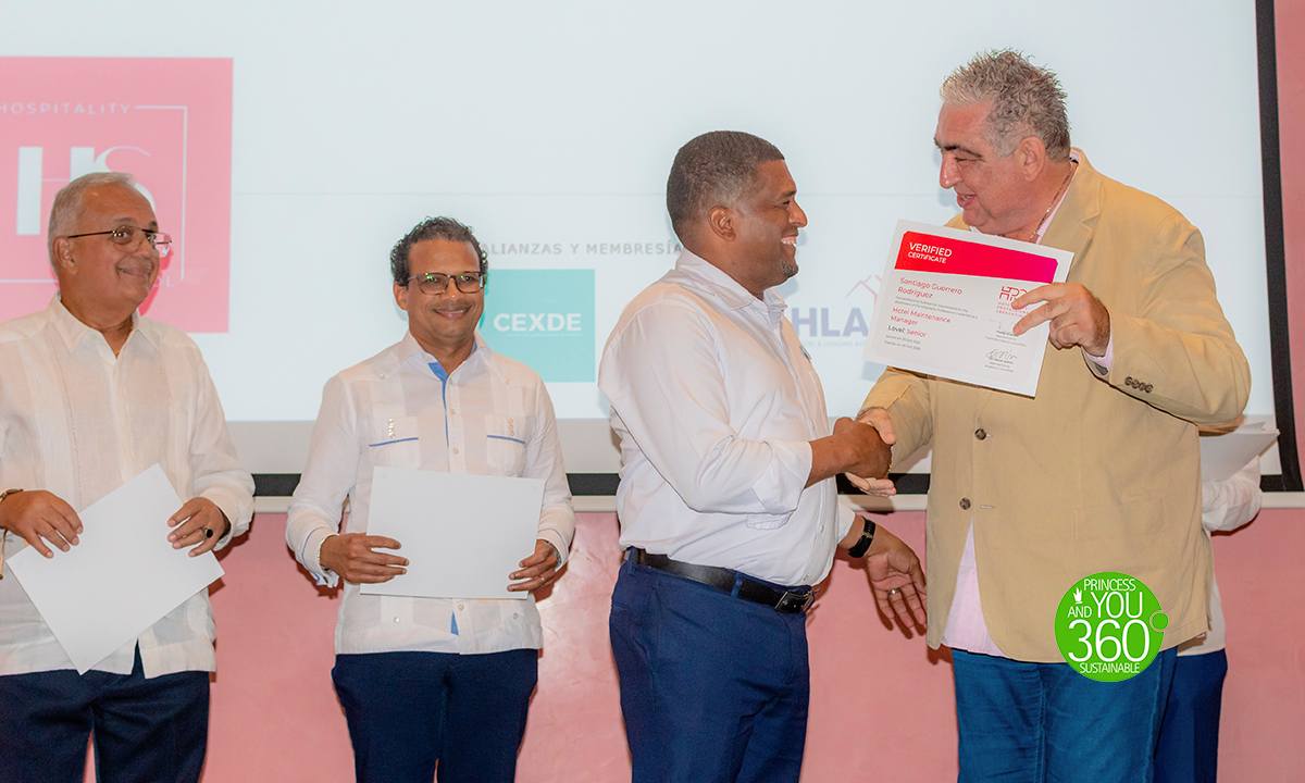 2. Héroes República Dominicana Hospitality School