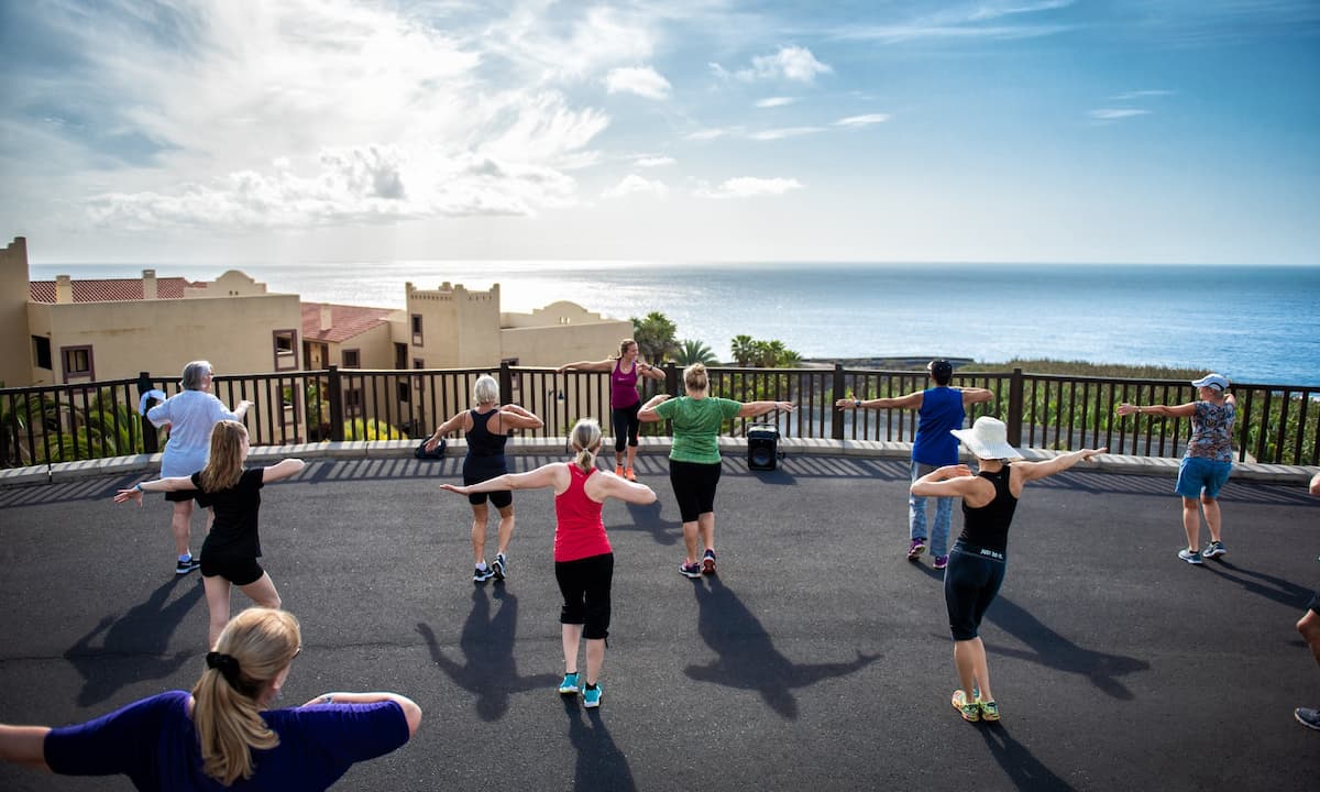 Grupo practicando zumba en La Palma & Teneguía Princess Grupo practicando zumba en La Palma & Teneguía Princess