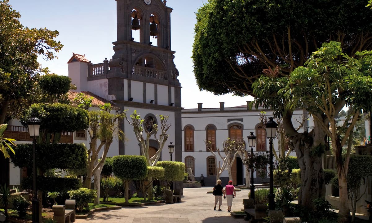 Iglesia y Paseo de San Roque
