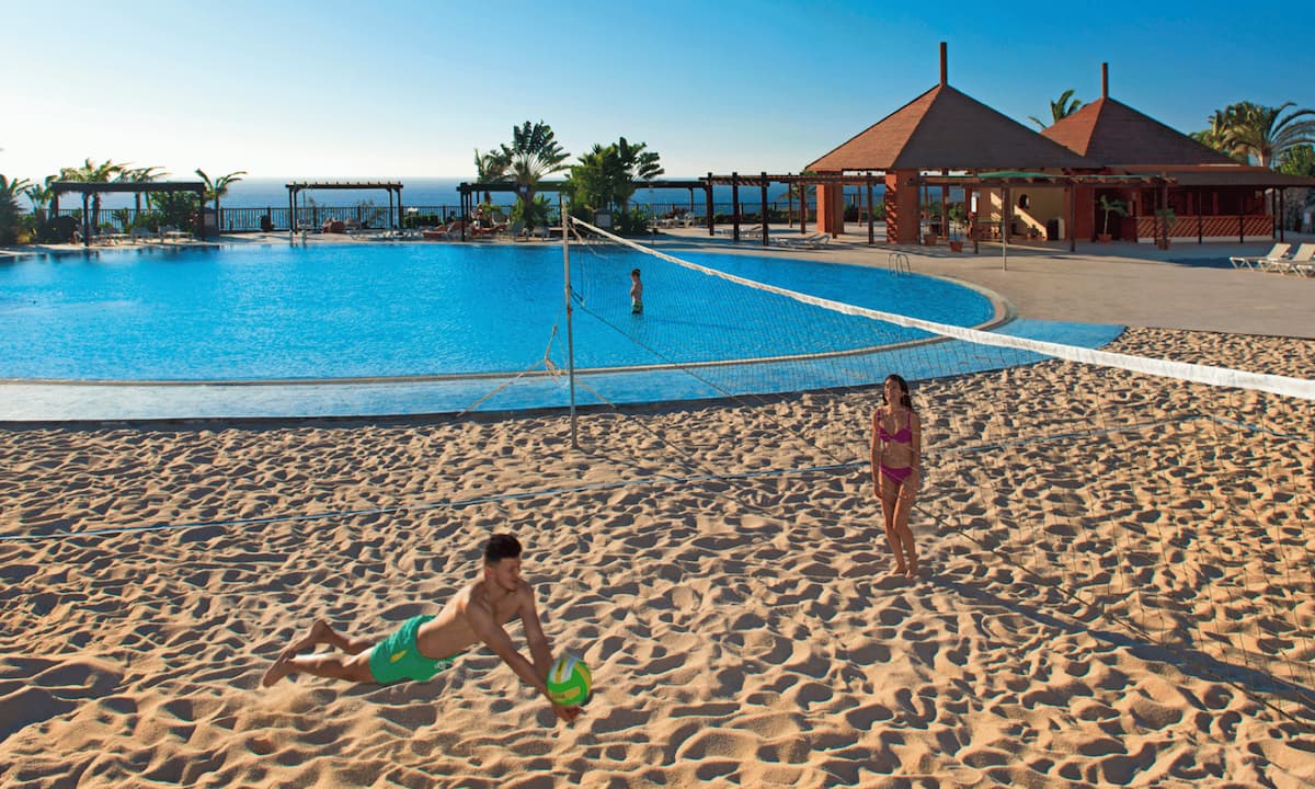 lt 3 Beach volleyball court at La Palma & Teneguía Princess