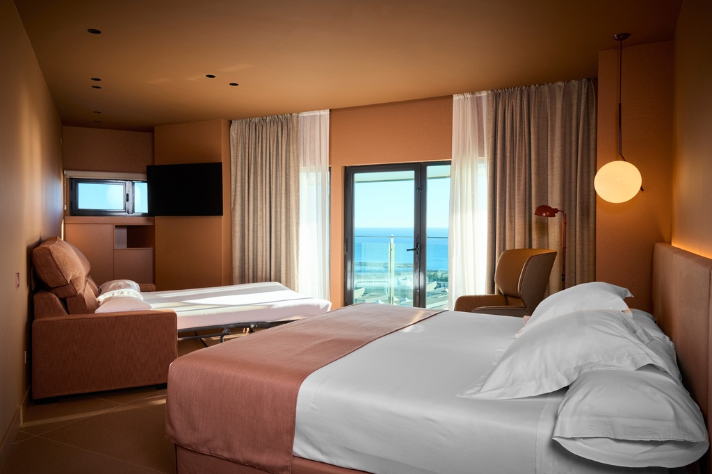 FAMILIAR-BALCON-VISTA-MAR-2026