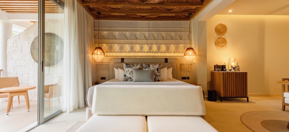 room-laguna-villa-suite