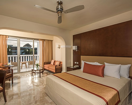 Grand Riviera Princess