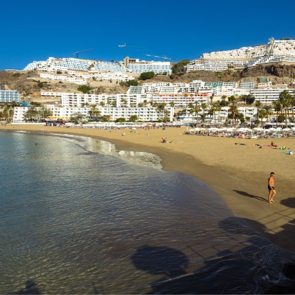 Playa de Puerto Rico en Gran Canaria
