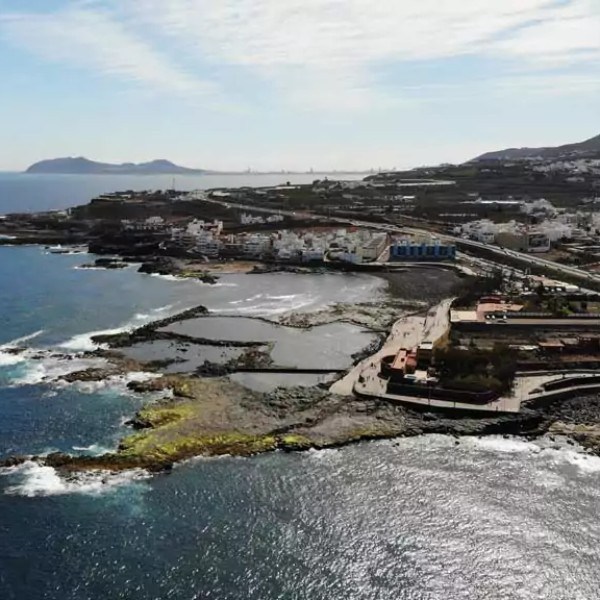 Strand und Naturpools von El Puertillo in Arucas, Gran Canaria