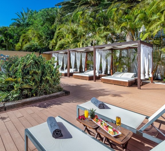 Camas balinesas Hotel Gran Canaria Princess