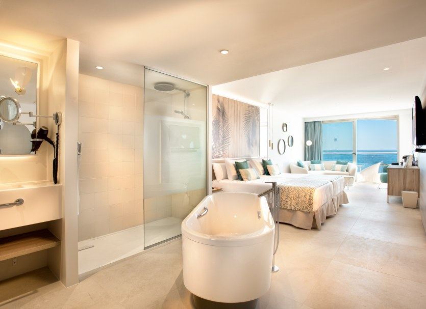 Habitación Junior Suite Platinum Vista Mar Frontal del hotel Guayarmina Princess