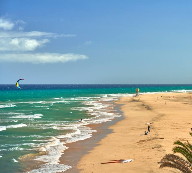 Kitesurf en Playa de la Barca Kitesurf en Playa de la Barca
