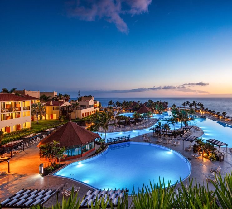 Piscinas del hotel La Palma Princess