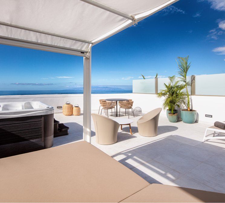 Terraza de habitación Royal Suite del hotel Princess Inspire Tenerife