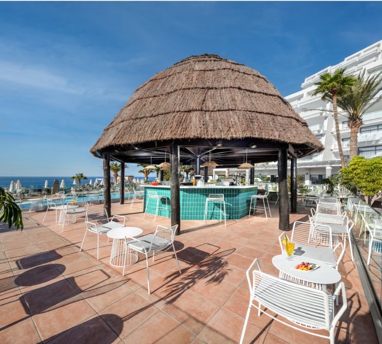 Oasis Bar en hotel Princess Taurito