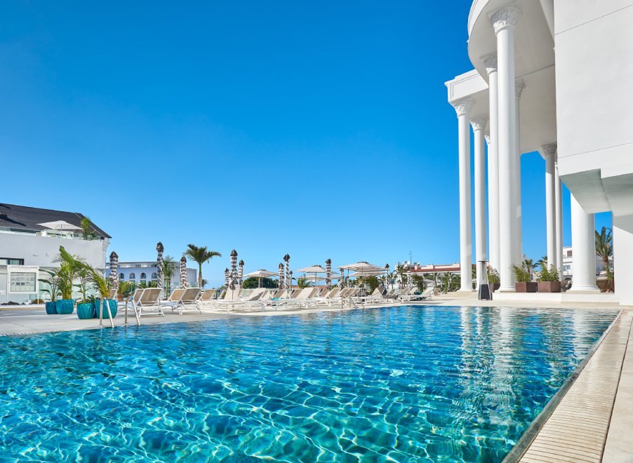 Pools im Princess Inspire Tenerife