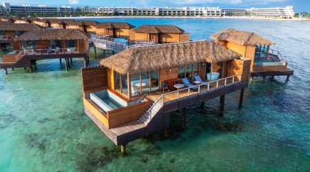 room-55466-princess-overwater-villa-infinity-pool