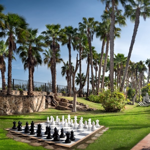 Jardines del hotel Tabaiba Princess