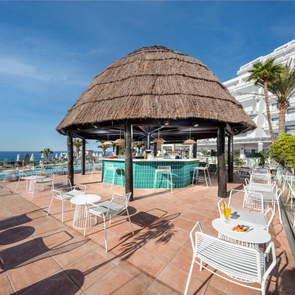 Oasis Bar in Hotel Princess Taurito