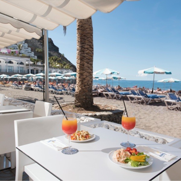 Beach Club en Playa de Taurito cerca del TUI BLUE Suite Princess