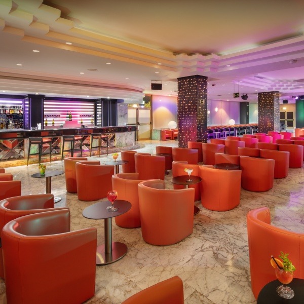 The Evening Bar in TUI BLUE Suite Princess